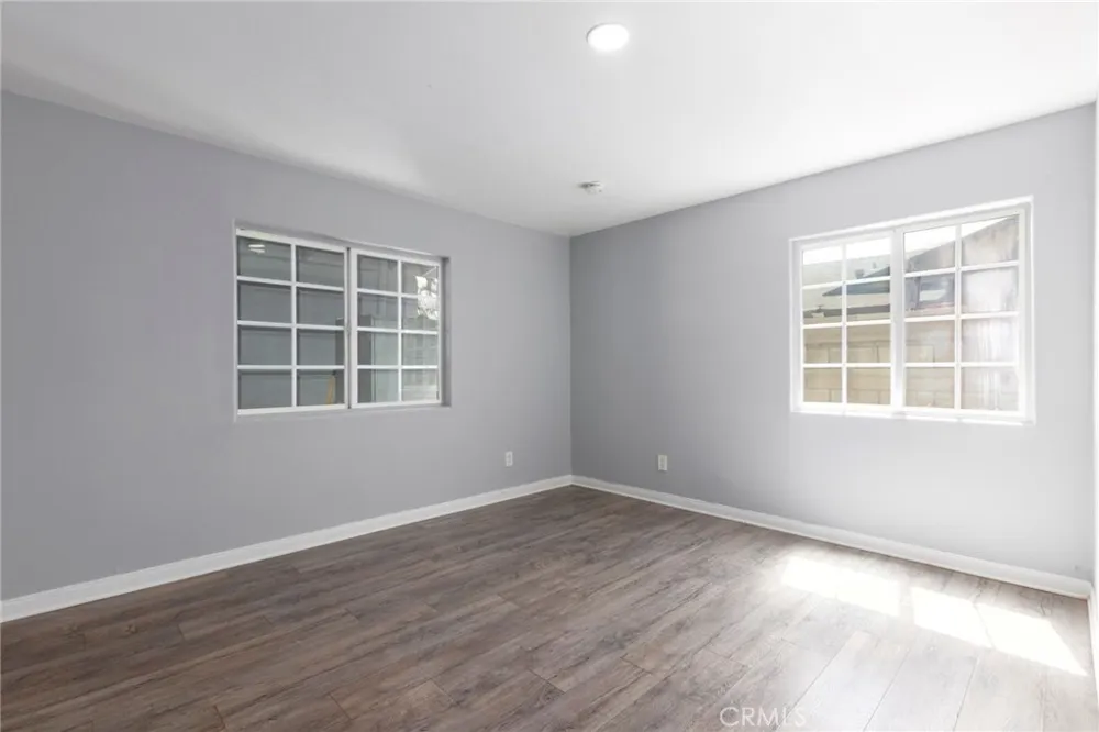 922 Toddy Street Santa Ana, CA 92703
