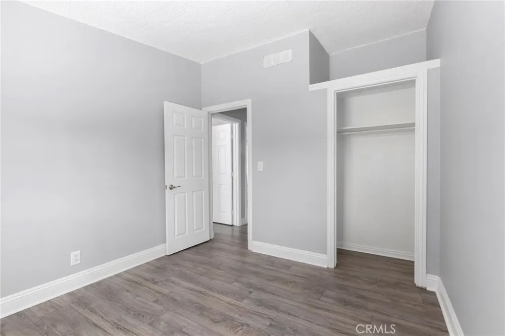 922 Toddy Street Santa Ana, CA 92703