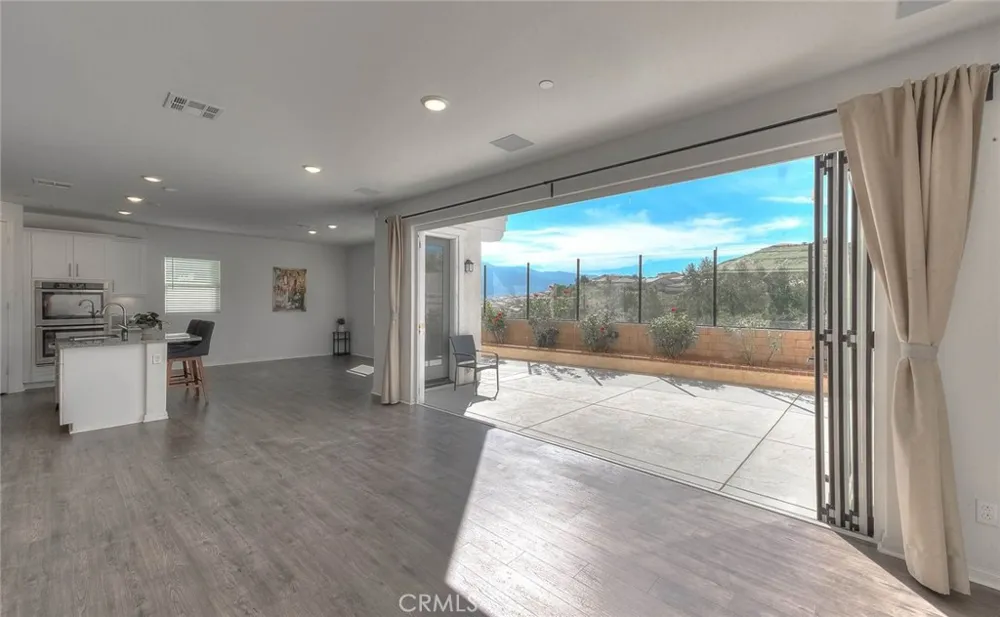24655 Acadia Corona, CA 92883