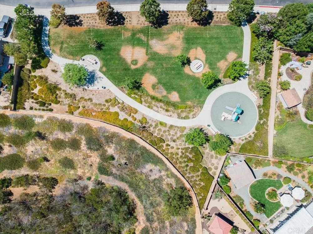 352 Tom McGuinness Jr Circle Fallbrook, CA 92028