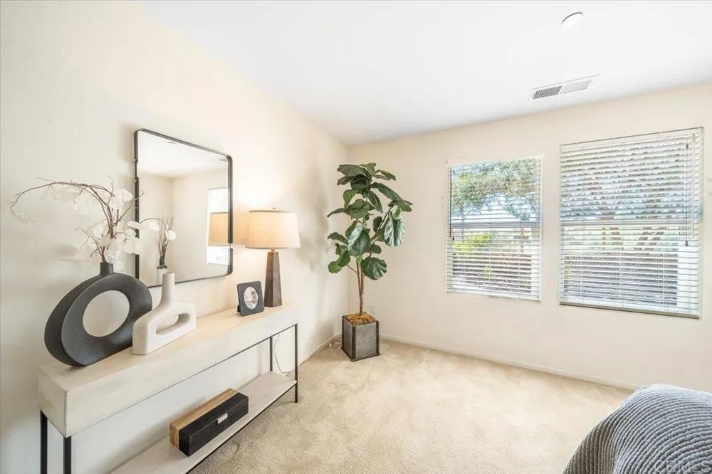 352 Tom McGuinness Jr Circle Fallbrook, CA 92028