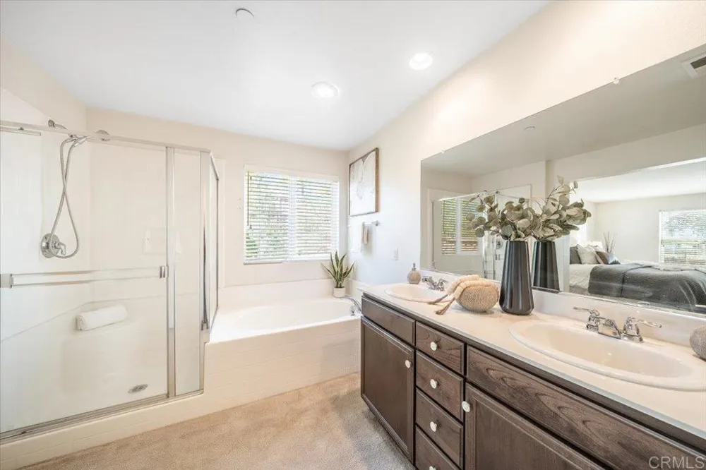352 Tom McGuinness Jr Circle Fallbrook, CA 92028