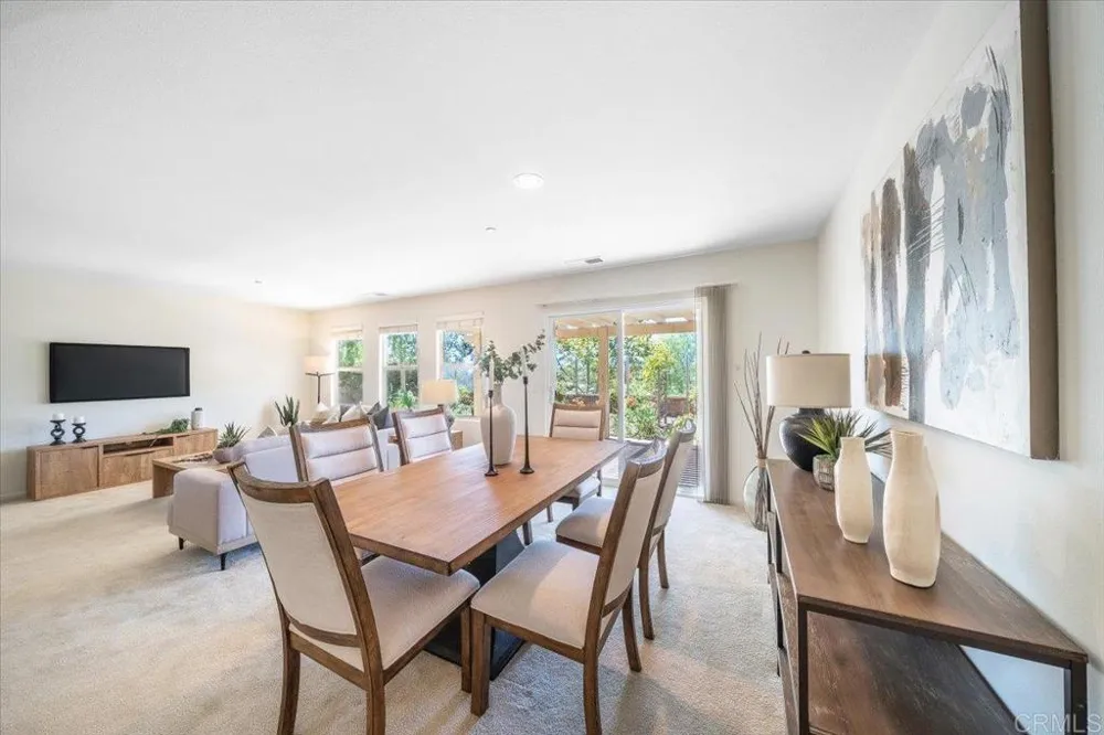 352 Tom McGuinness Jr Circle Fallbrook, CA 92028