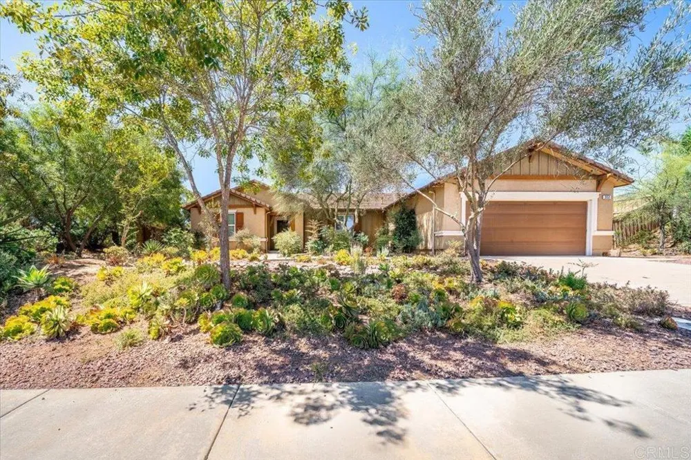 352 Tom McGuinness Jr Circle Fallbrook, CA 92028