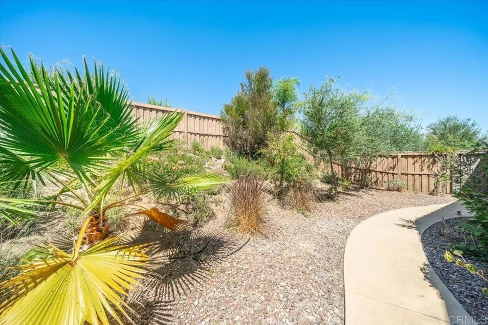 352 Tom McGuinness Jr Circle Fallbrook, CA 92028