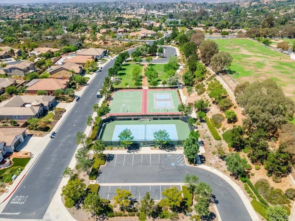 352 Tom McGuinness Jr Circle Fallbrook, CA 92028