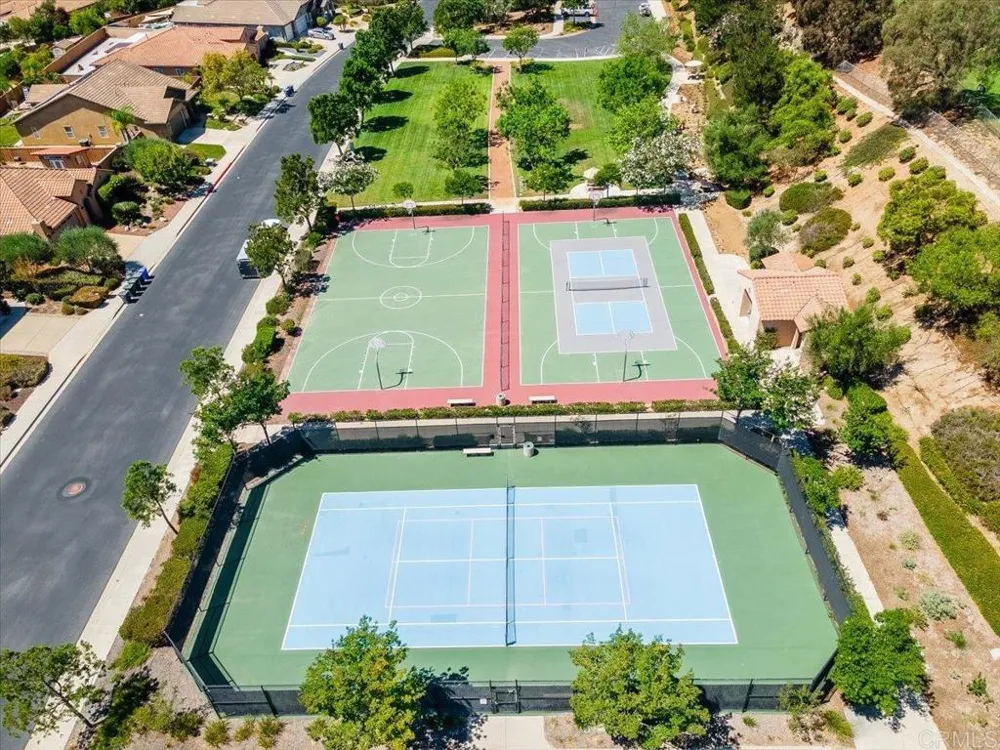 352 Tom McGuinness Jr Circle Fallbrook, CA 92028