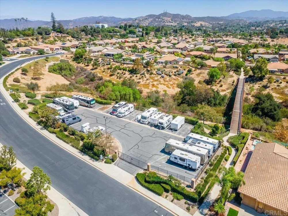 352 Tom McGuinness Jr Circle Fallbrook, CA 92028