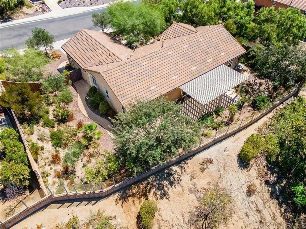 352 Tom McGuinness Jr Circle Fallbrook, CA 92028
