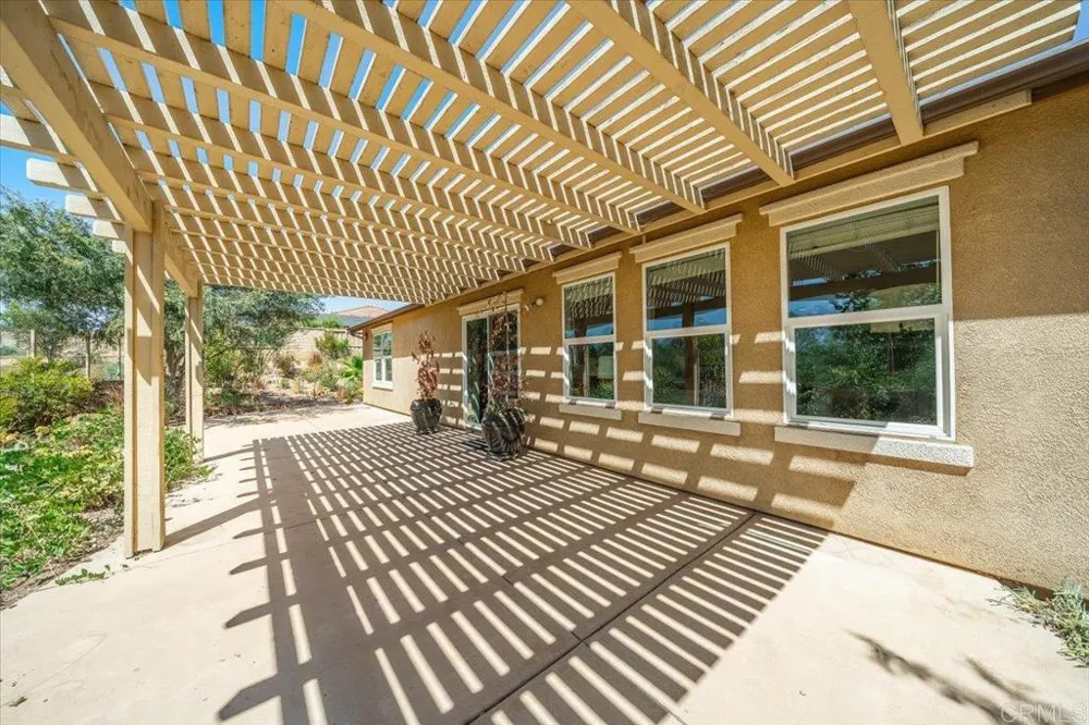 352 Tom McGuinness Jr Circle Fallbrook, CA 92028