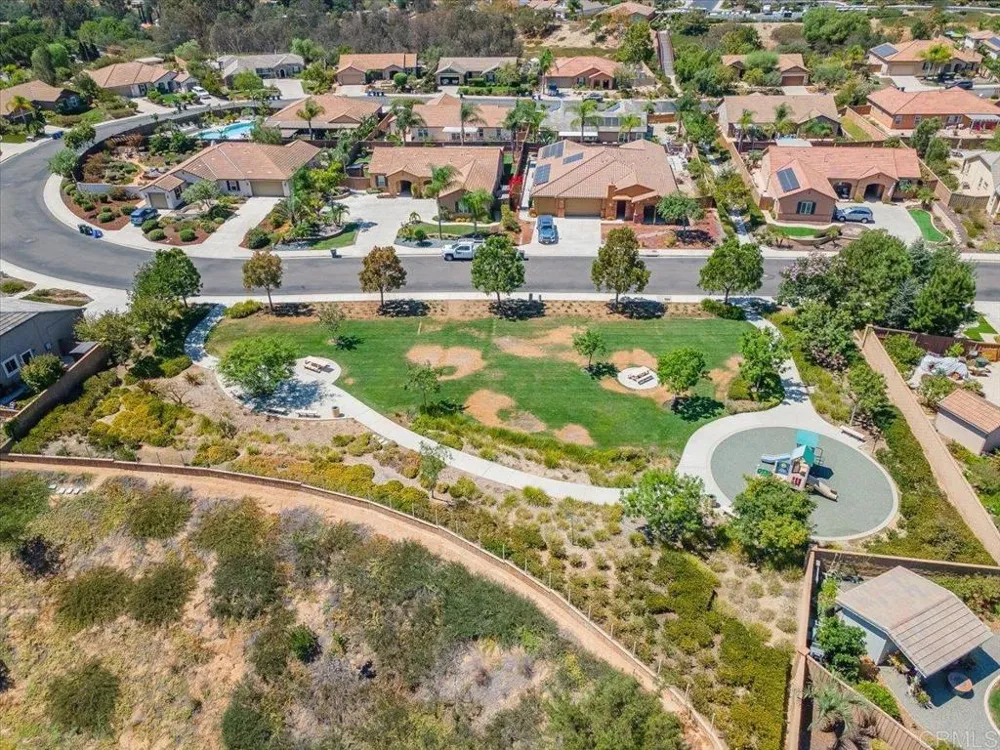 352 Tom McGuinness Jr Circle Fallbrook, CA 92028