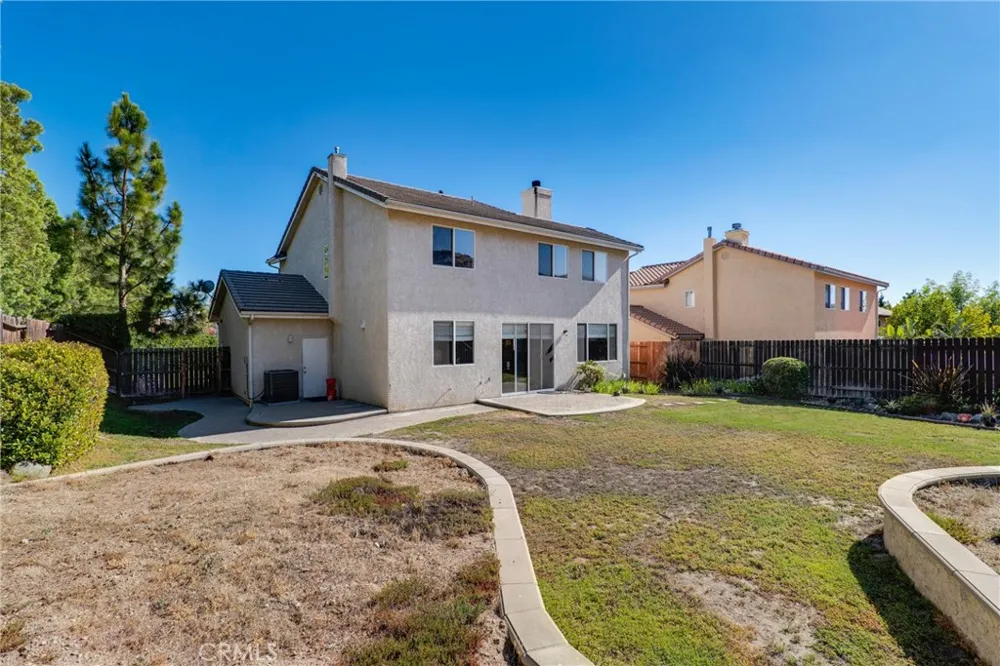 12119 Via Santa Barbara Sylmar, CA 91342