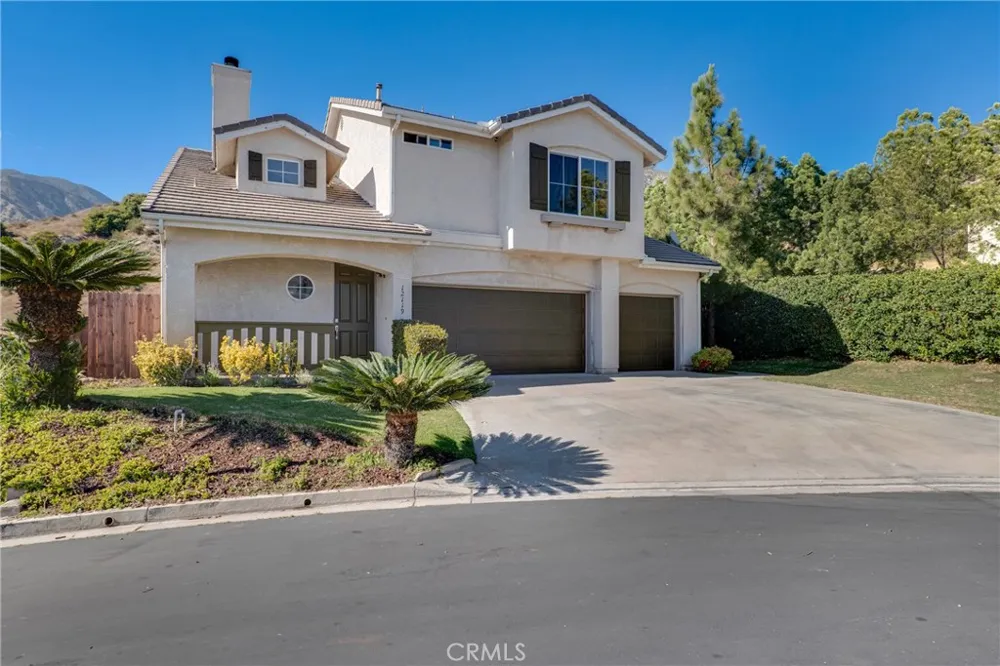 12119 Via Santa Barbara Sylmar, CA 91342
