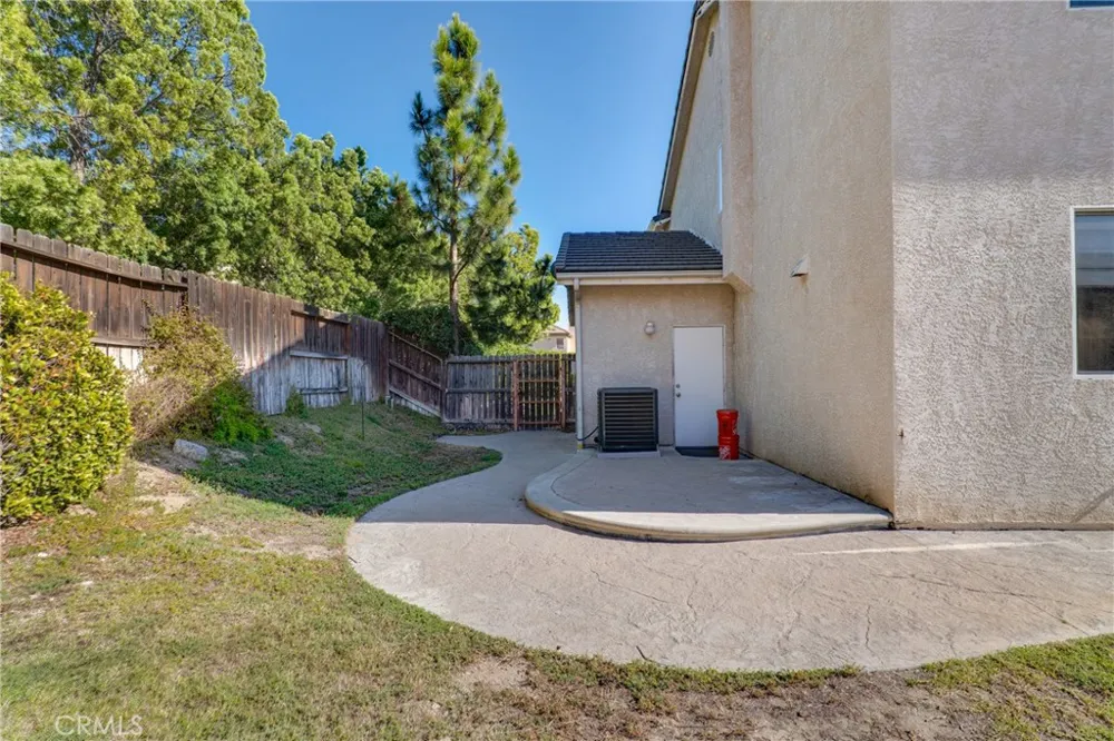 12119 Via Santa Barbara Sylmar, CA 91342