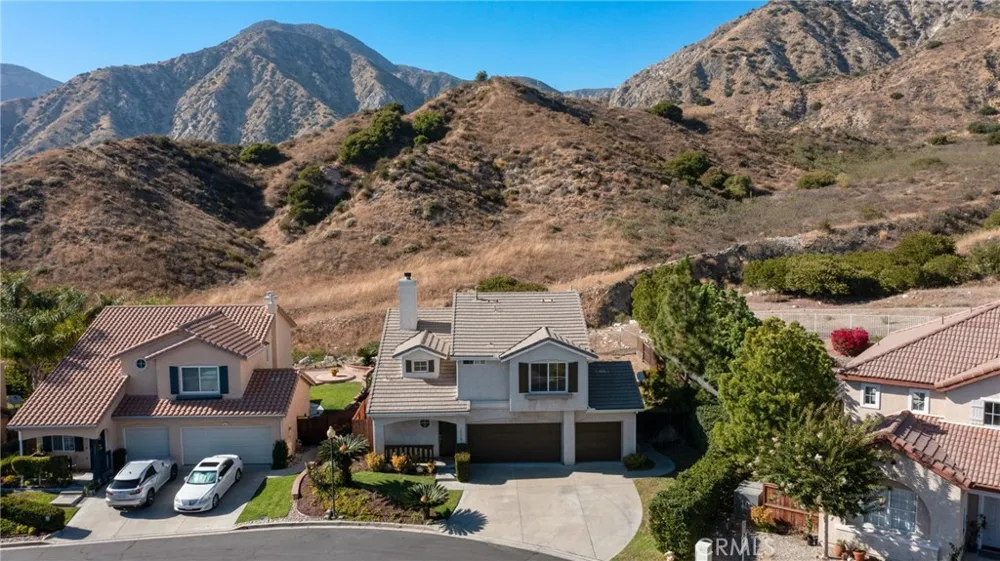 12119 Via Santa Barbara Sylmar, CA 91342