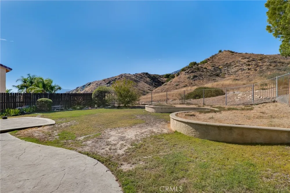 12119 Via Santa Barbara Sylmar, CA 91342