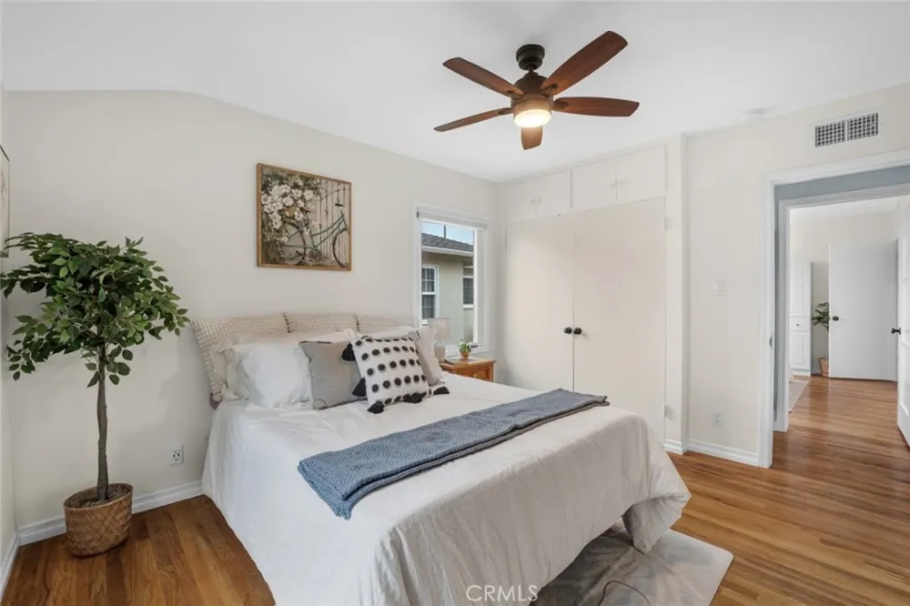 322 S Lincoln Street Burbank, CA 91506