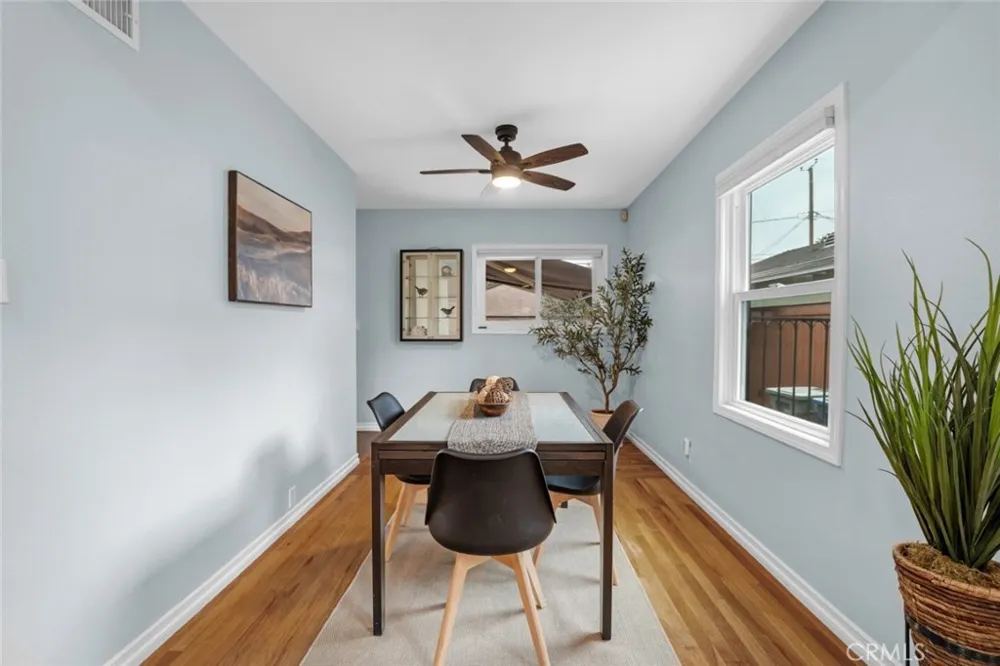 322 S Lincoln Street Burbank, CA 91506