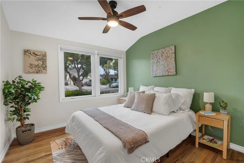 322 S Lincoln Street Burbank, CA 91506