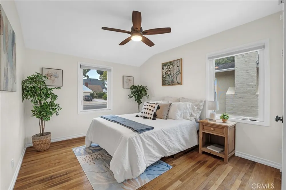 322 S Lincoln Street Burbank, CA 91506