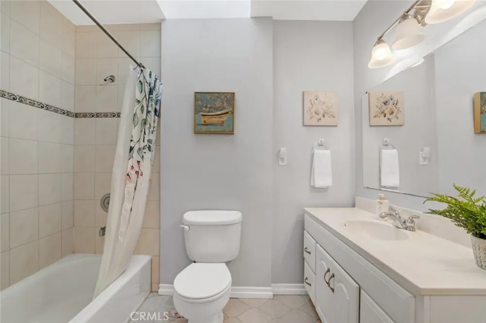 322 S Lincoln Street Burbank, CA 91506