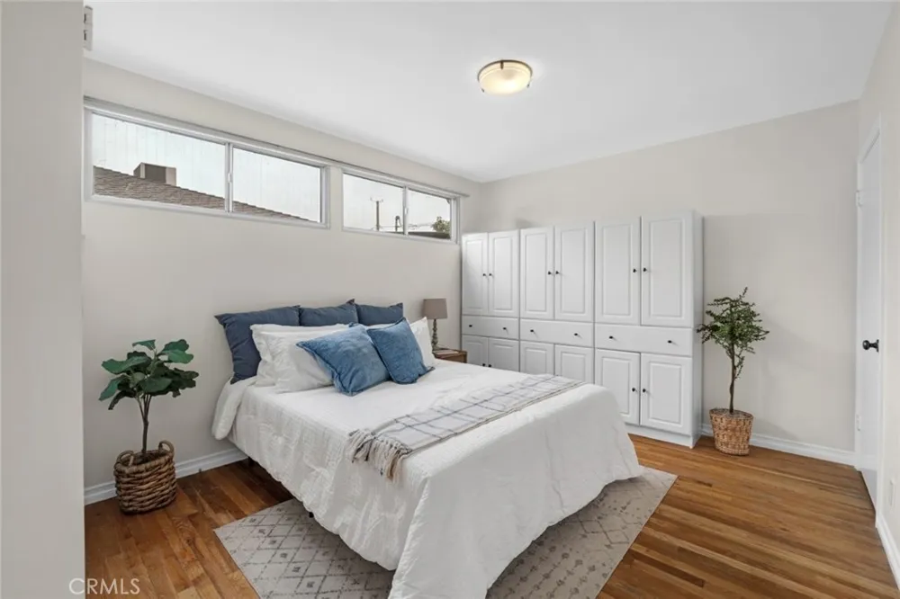 322 S Lincoln Street Burbank, CA 91506