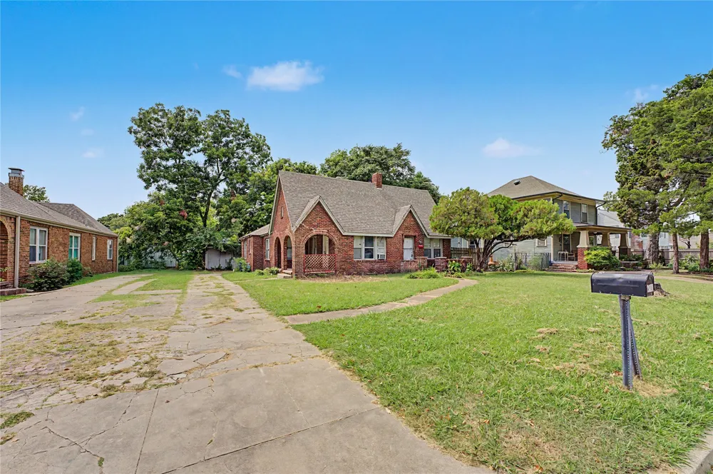 1216 S Birmingham Avenue E Tulsa, OK 74104