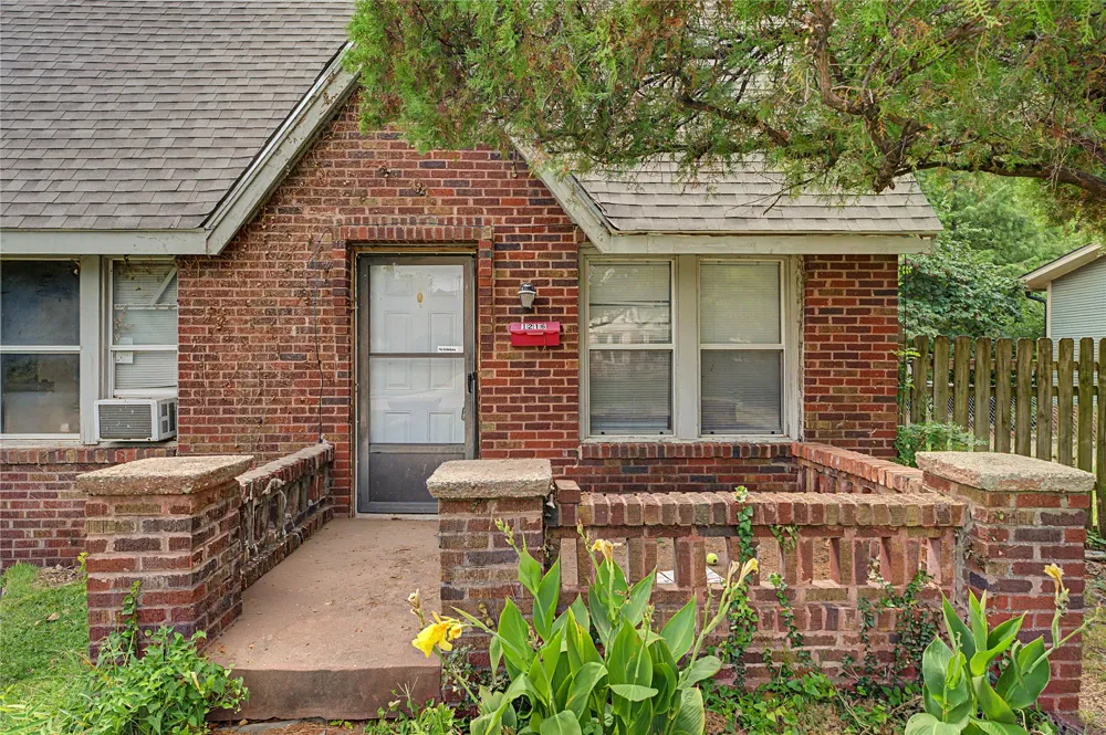 1216 S Birmingham Avenue E Tulsa, OK 74104