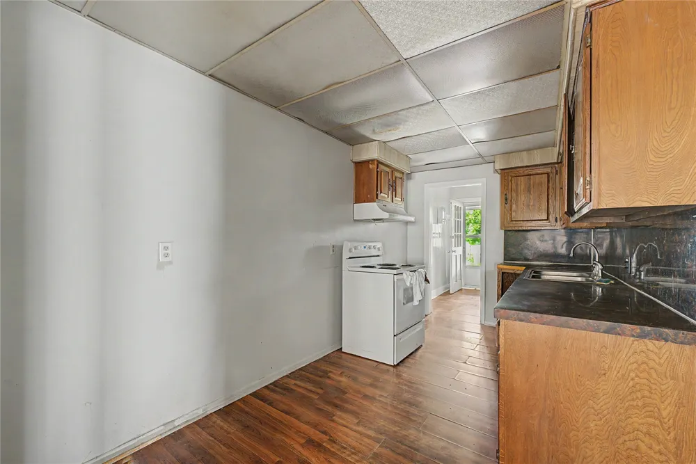 1216 S Birmingham Avenue E Tulsa, OK 74104