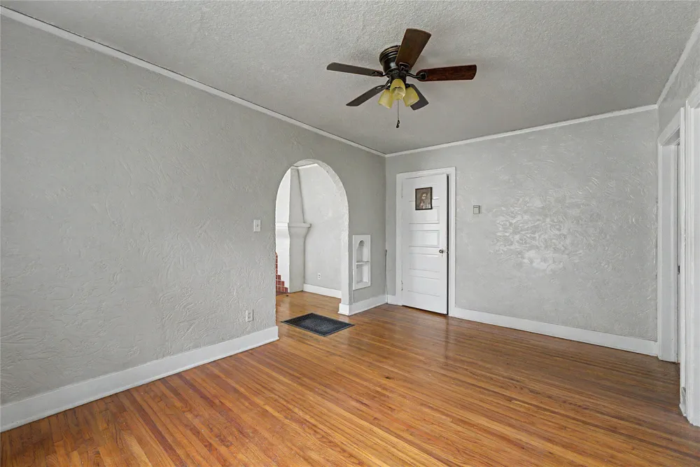 1216 S Birmingham Avenue E Tulsa, OK 74104