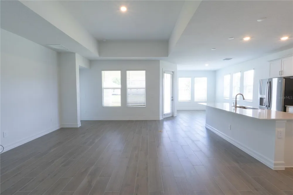 18473 SERENE LAKE LOOP Lutz, FL 33548