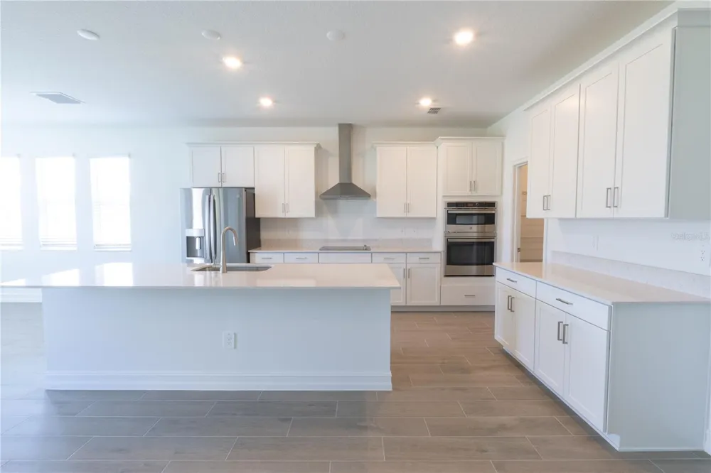 18473 SERENE LAKE LOOP Lutz, FL 33548