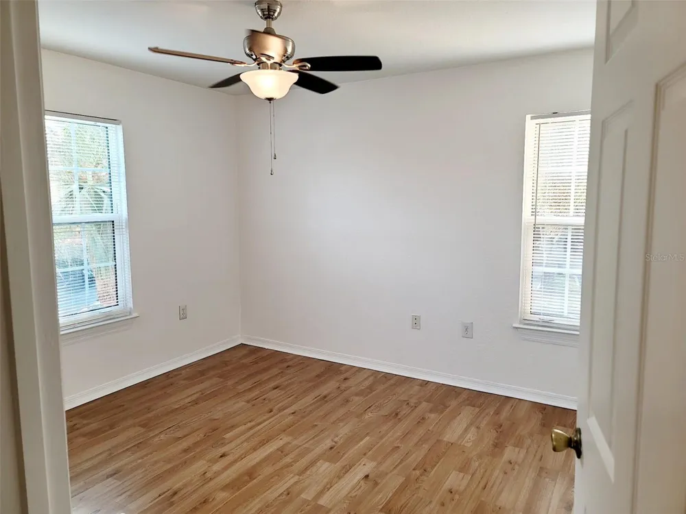 5475 VINELAND ROAD #206 Orlando, FL 32811