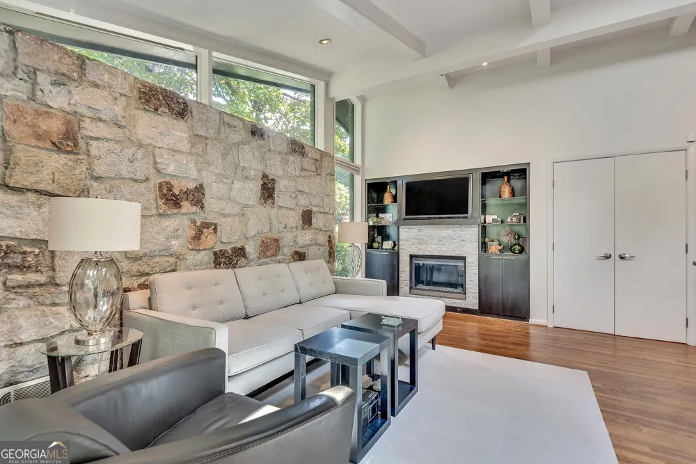 2588 Flair Knoll DR NE Atlanta, GA 30345