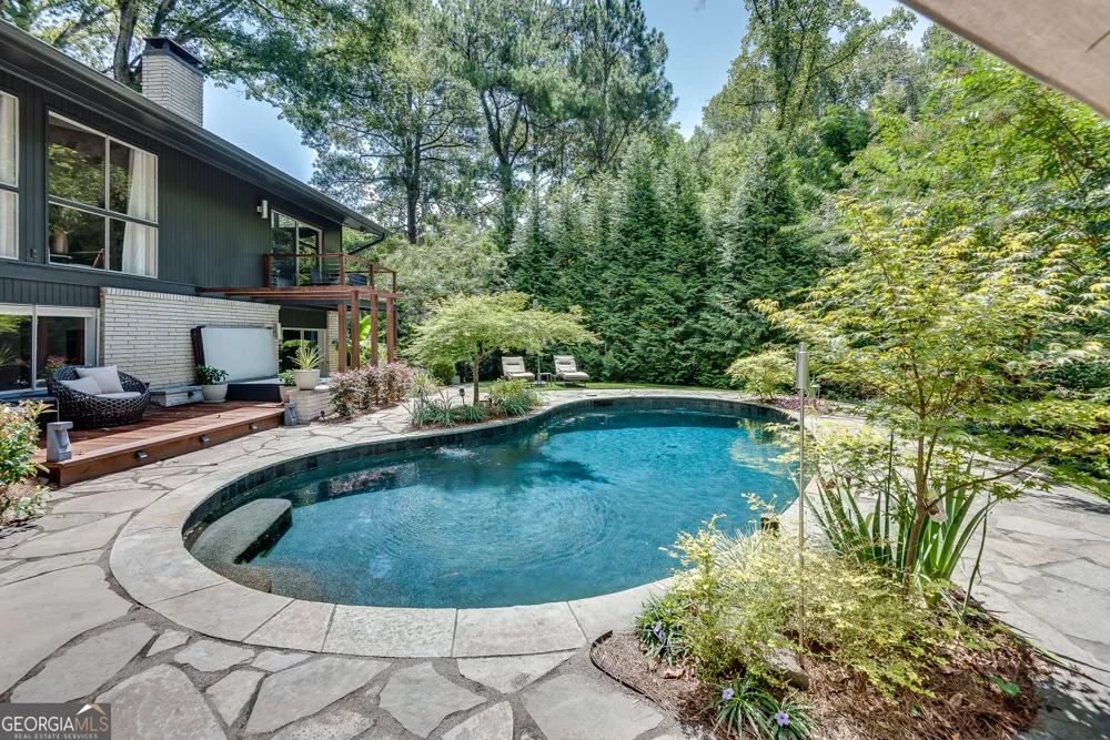 2588 Flair Knoll DR NE Atlanta, GA 30345