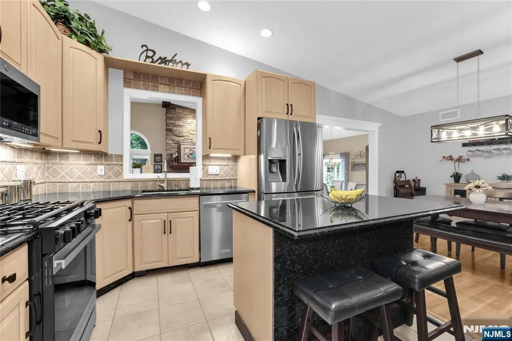 14 Beverly Road Cedar Grove, NJ 07009
