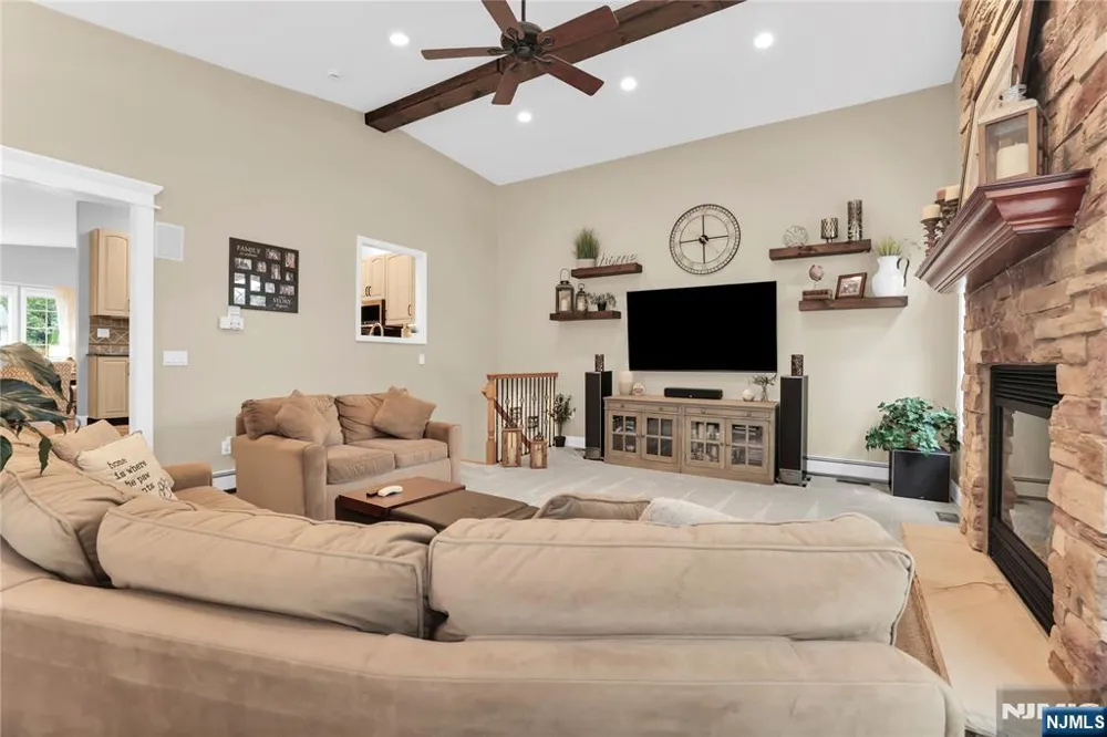 14 Beverly Road Cedar Grove, NJ 07009