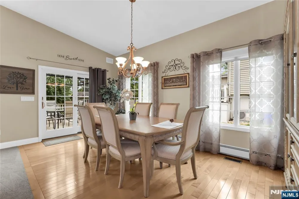 14 Beverly Road Cedar Grove, NJ 07009