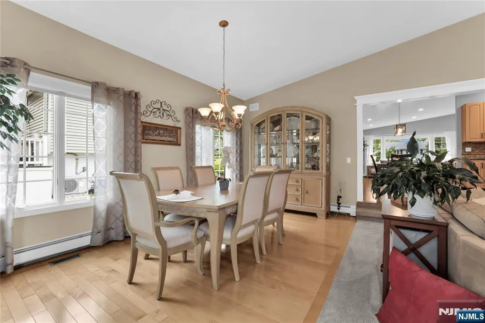 14 Beverly Road Cedar Grove, NJ 07009