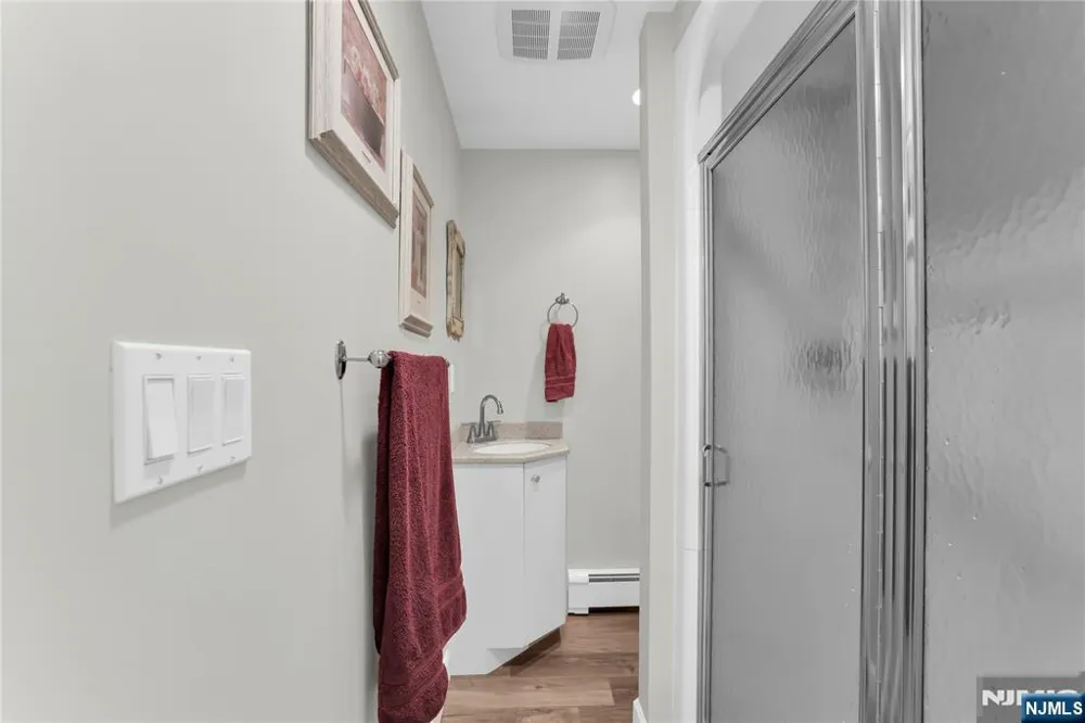 14 Beverly Road Cedar Grove, NJ 07009