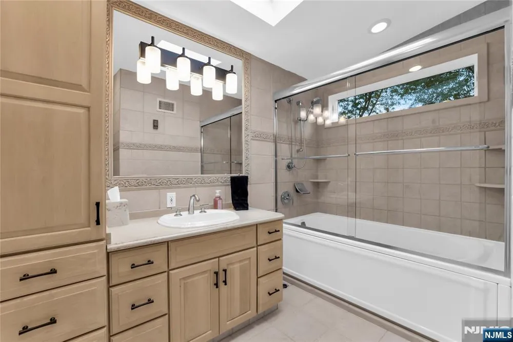 14 Beverly Road Cedar Grove, NJ 07009