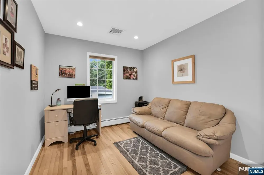 14 Beverly Road Cedar Grove, NJ 07009