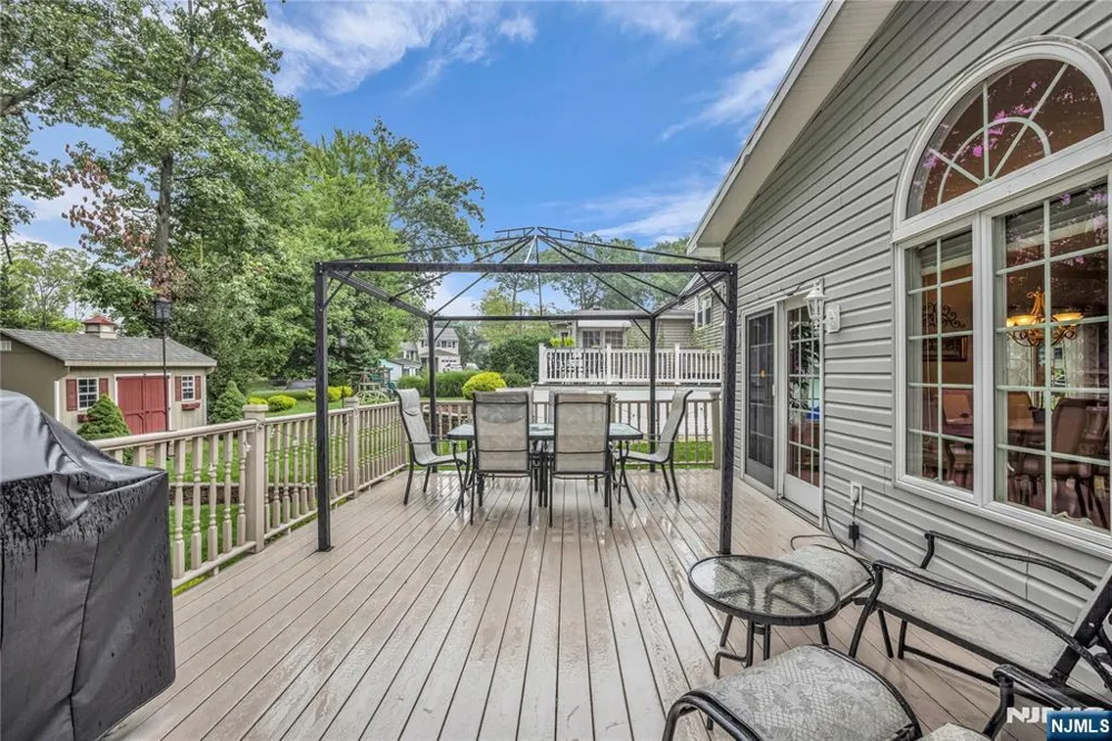 14 Beverly Road Cedar Grove, NJ 07009