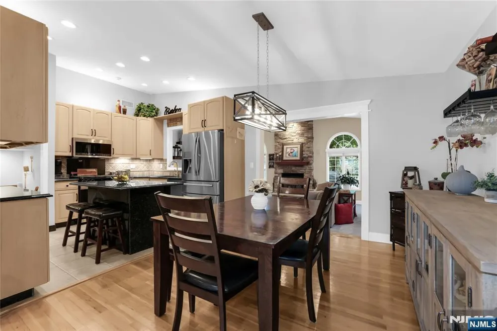 14 Beverly Road Cedar Grove, NJ 07009