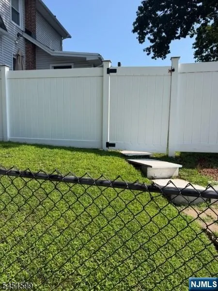 200-202 Lincoln Place Irvington, NJ 07111