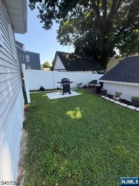 200-202 Lincoln Place Irvington, NJ 07111