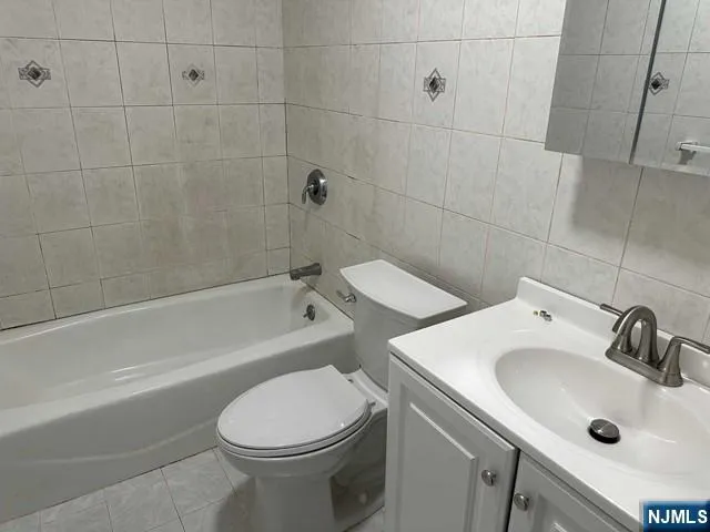 19 Leo Place 1 Lodi, NJ 07644