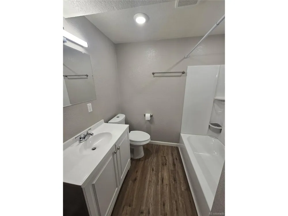 14240 E 22nd Place Aurora, CO 80011