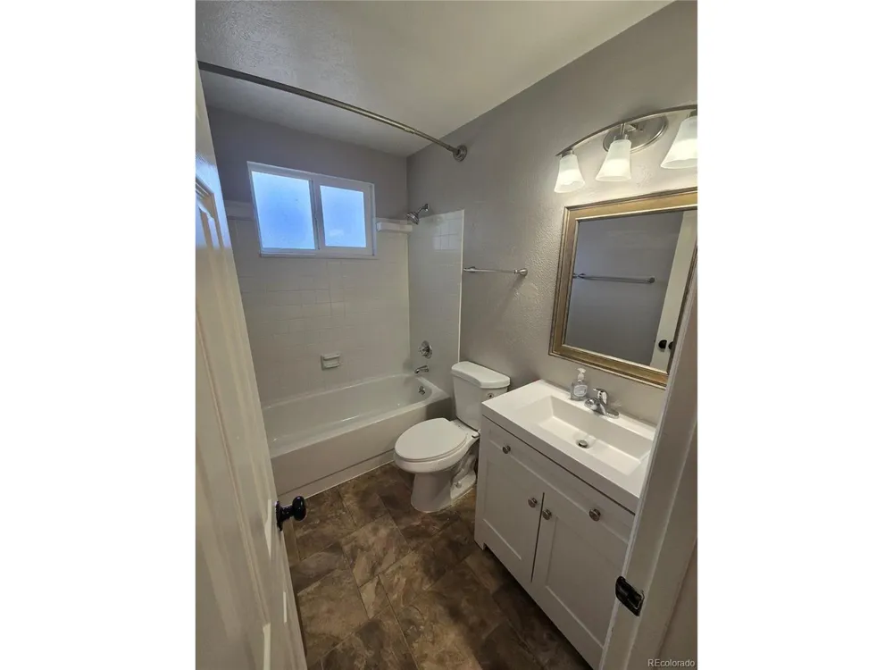 14240 E 22nd Place Aurora, CO 80011