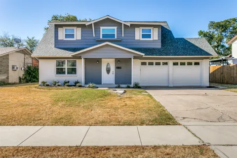 725 Hawthorne Lane